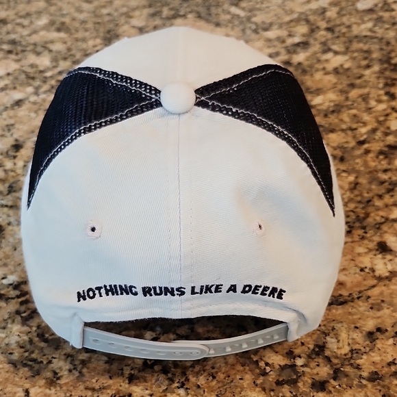 John Deere Green‎ Logo Hat - Picture 3 of 5